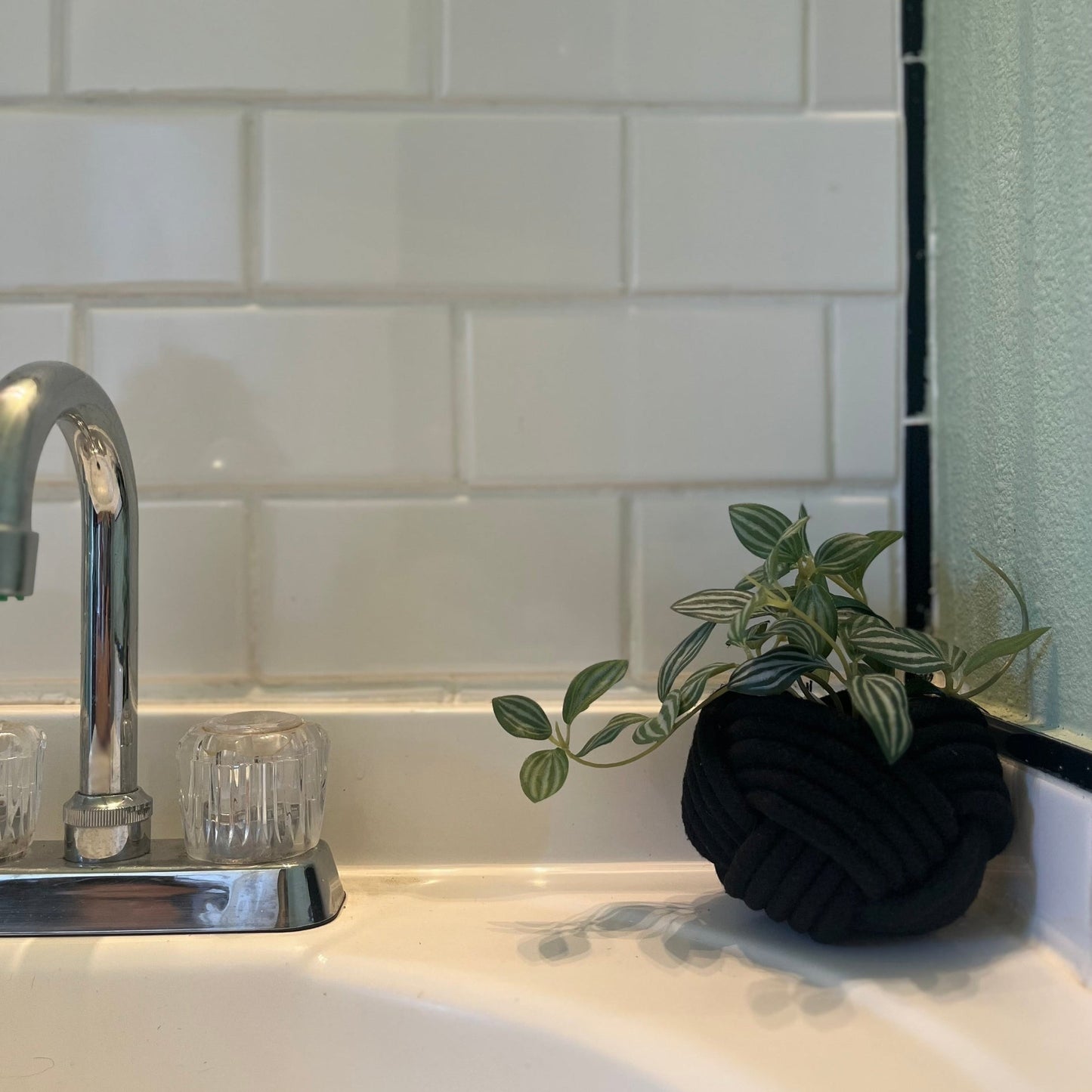 Mini Planter Black